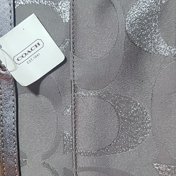 Coach Handbag - Picture 3 of 7